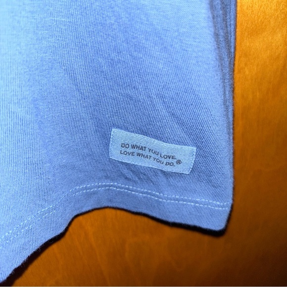 Life is Good 100% Cotton Crusher V Neck T Shirt XL “Sand by me “blue beach top - Picture 4 of 4